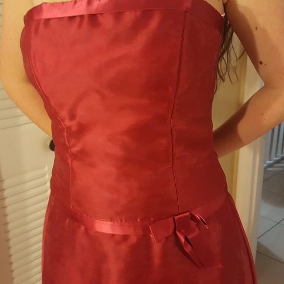 Red Midi length strapless in organdy - Picture 7 of 8